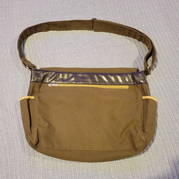 R. Scott Tan and Green Messenger Bag - Picture 2 of 4